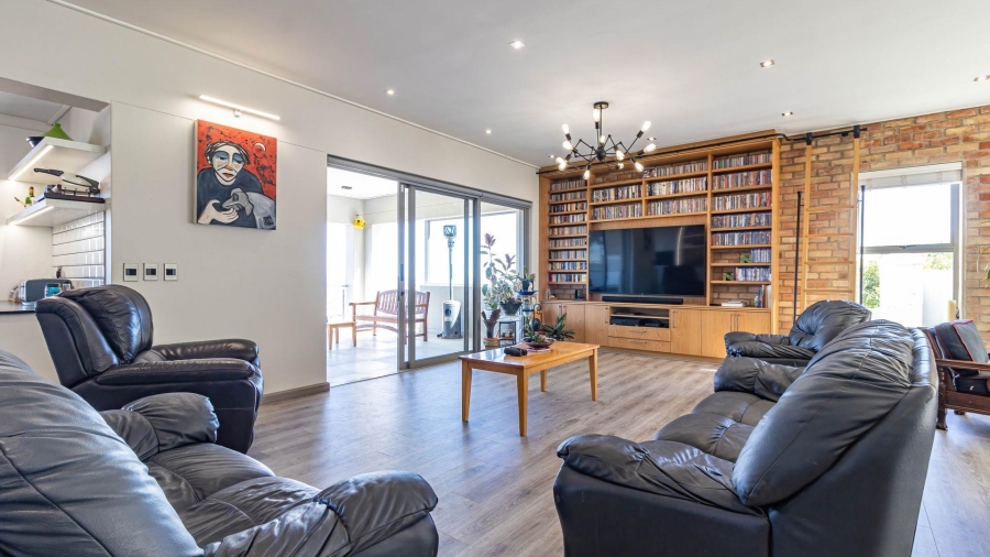4 Bedroom Property for Sale in Berghof Western Cape